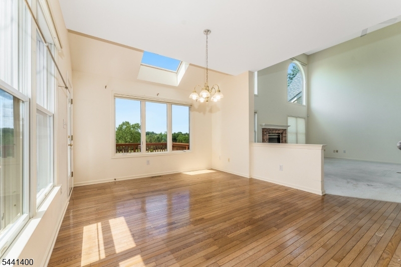 HUNTERDON CHASE - Residential