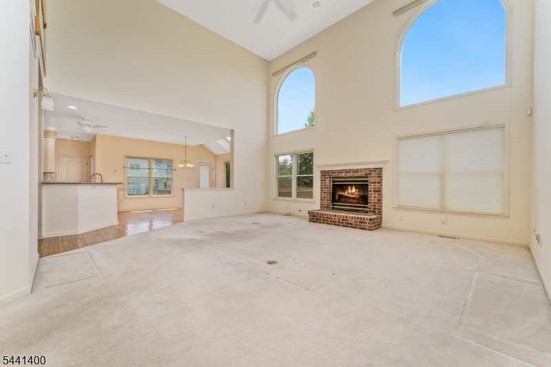 HUNTERDON CHASE - Residential