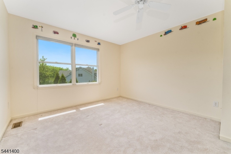 HUNTERDON CHASE - Residential