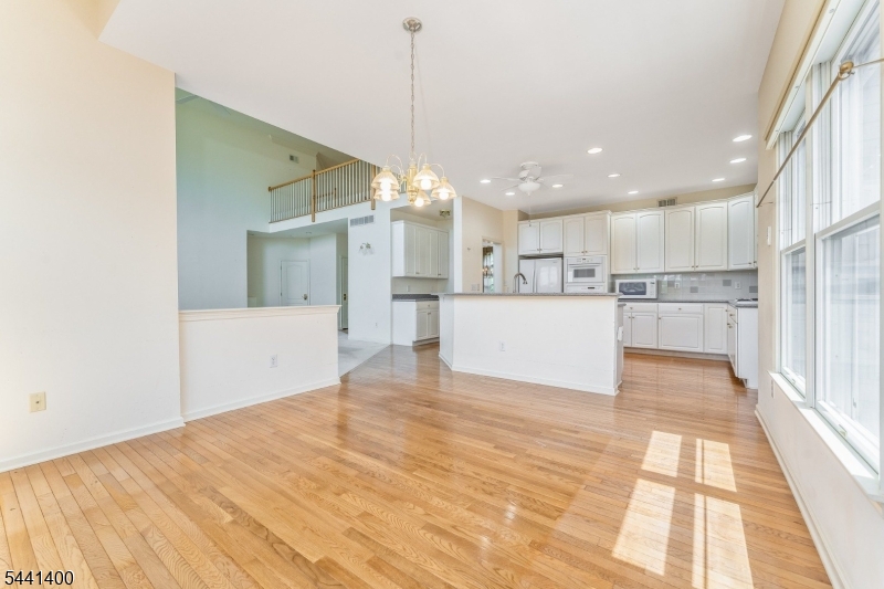 HUNTERDON CHASE - Residential