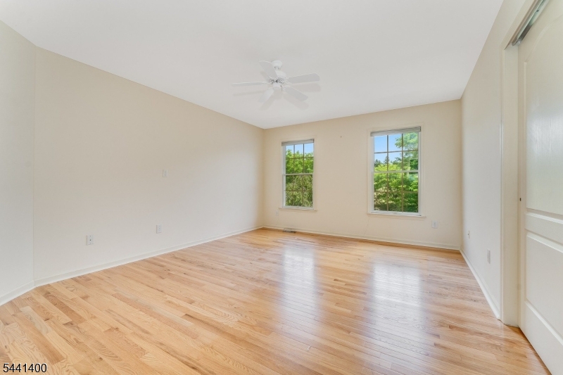 HUNTERDON CHASE - Residential