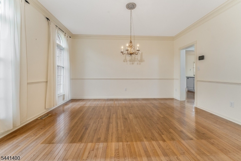 HUNTERDON CHASE - Residential