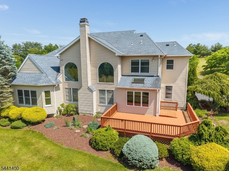 HUNTERDON CHASE - Residential