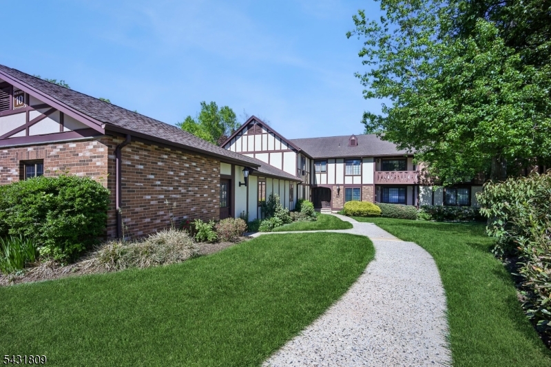 Briarwood - Residential