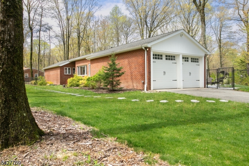 Puddingstone area - Residential