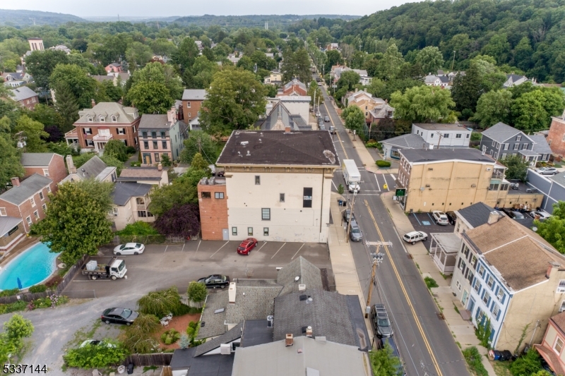 Imbue Bldg - Residential Income