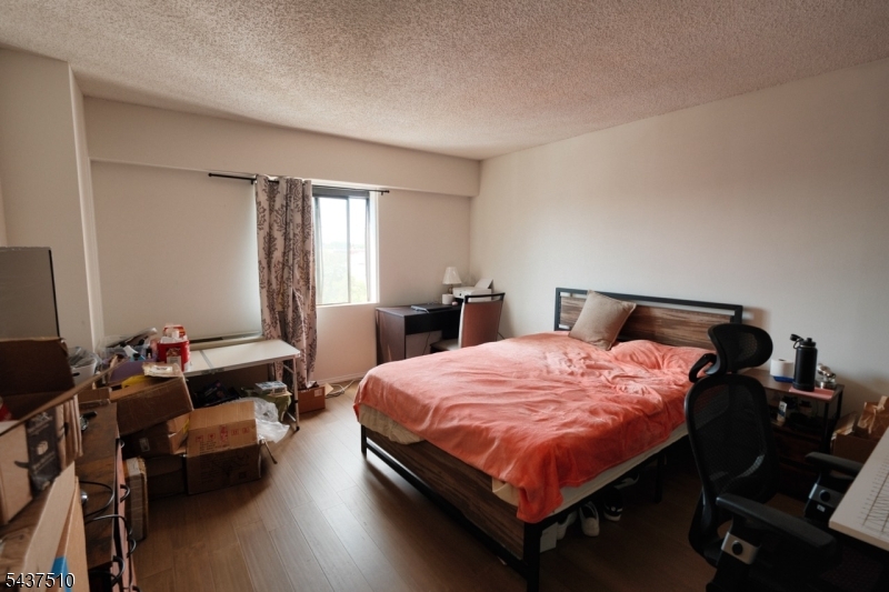 Linden towers - Residential