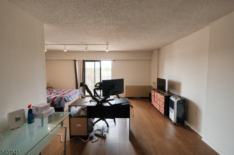 Linden towers - Residential