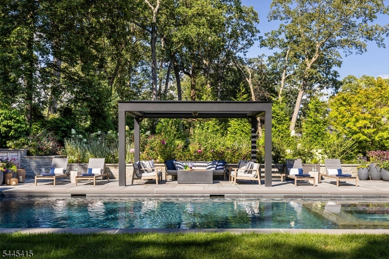 Circle of Friends - Residential