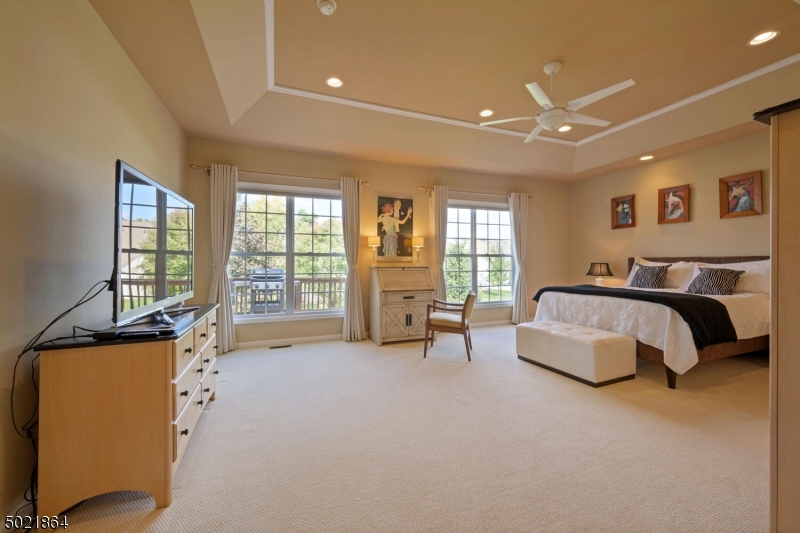 SOMERSET RUN - Residential