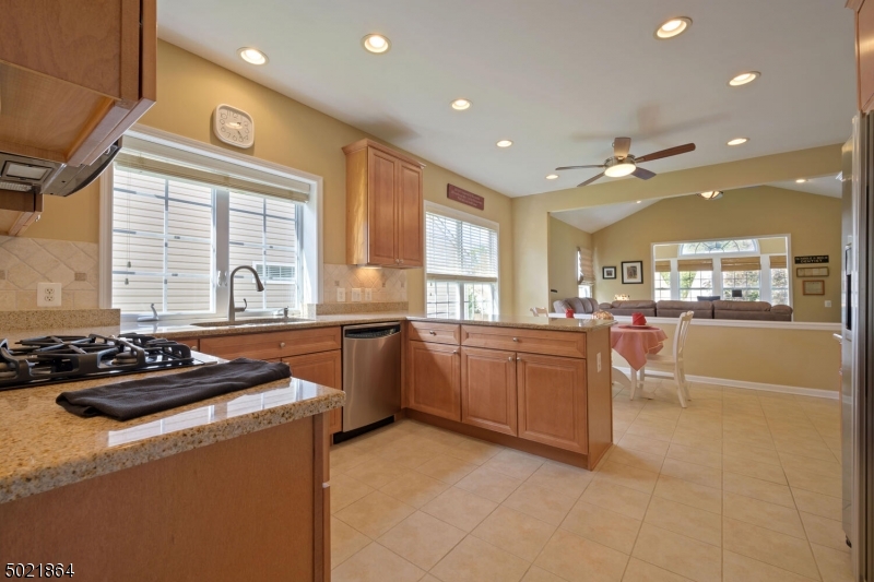 SOMERSET RUN - Residential