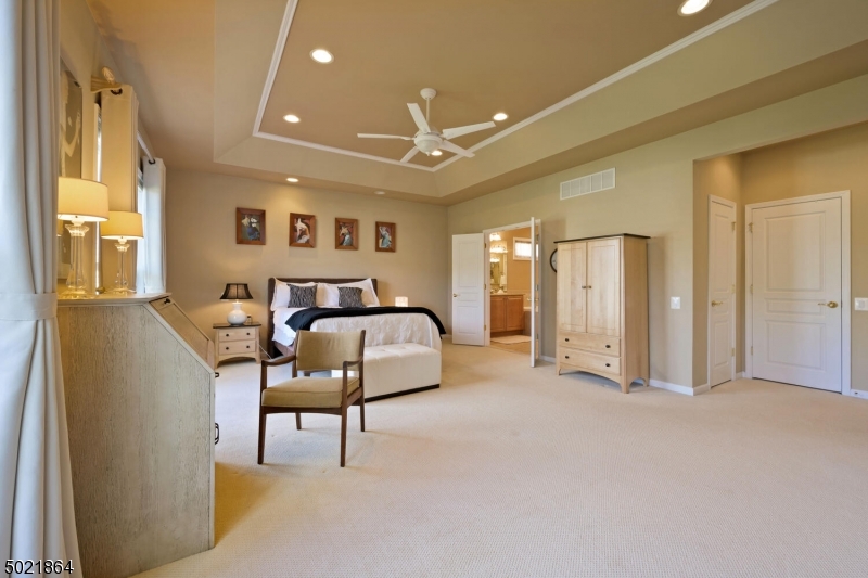 SOMERSET RUN - Residential