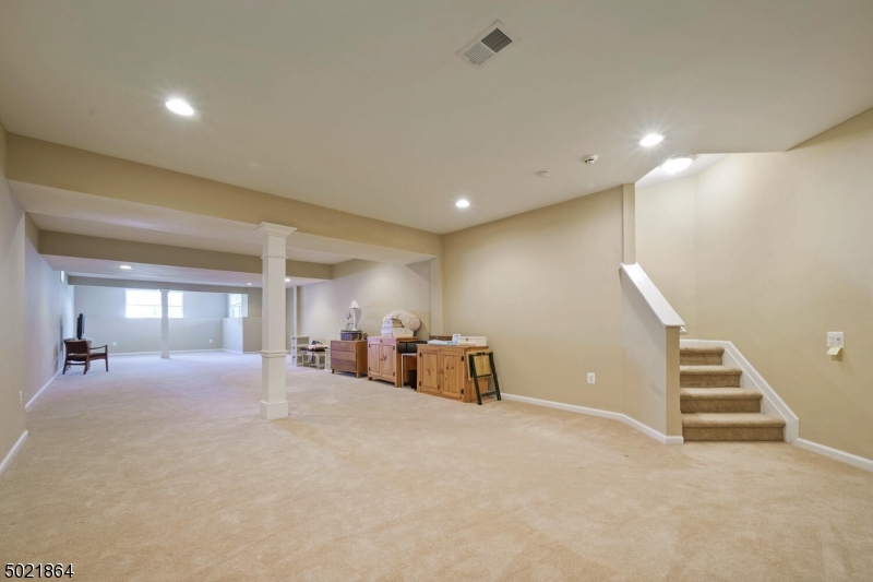SOMERSET RUN - Residential