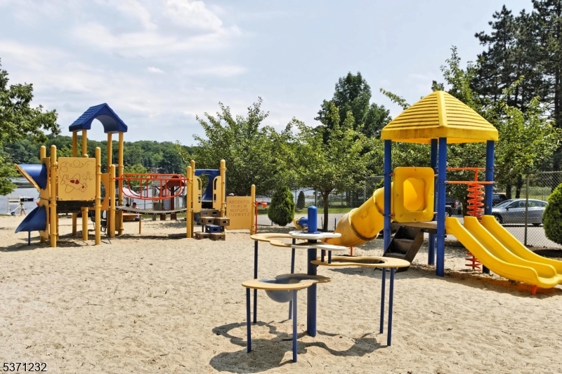 White Meadow Lake - Residential Lease