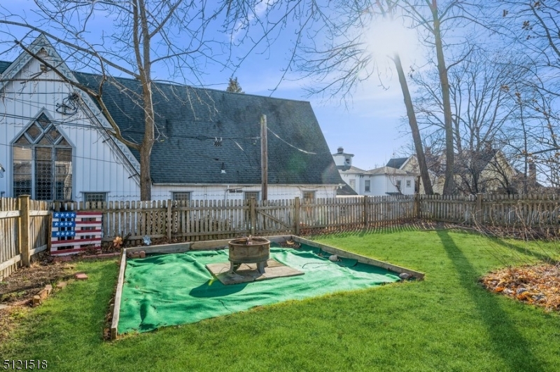 Hill Section - Residential