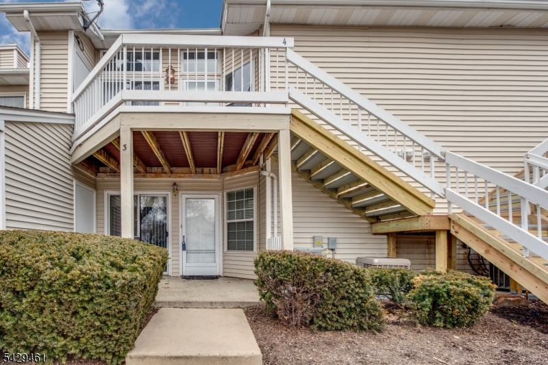 Mayfield - The Hills - Residential