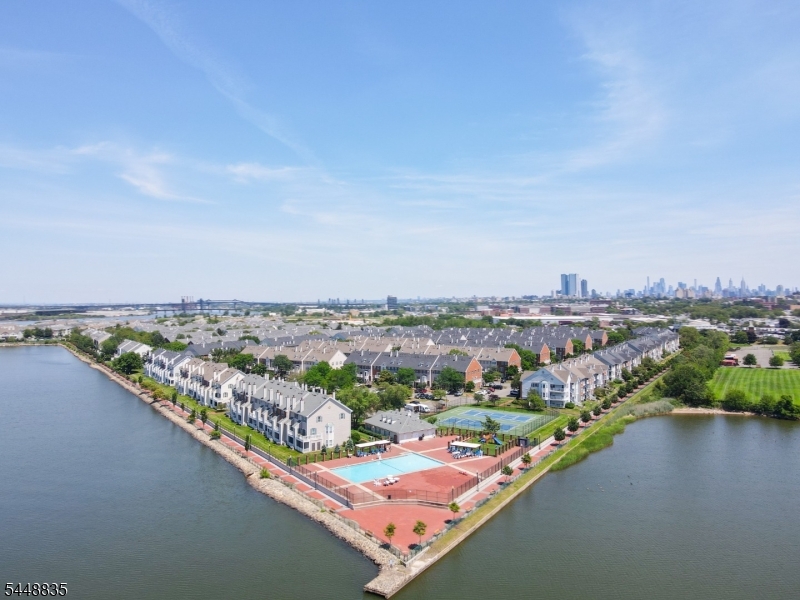 Society Hill - Residential