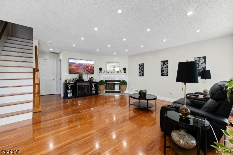 Society Hill - Residential