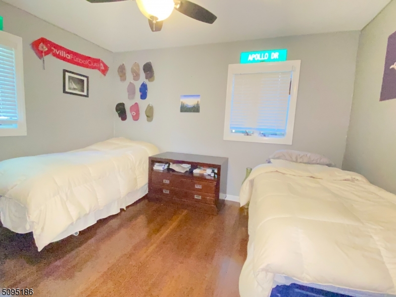 WHITE ROCK - Residential
