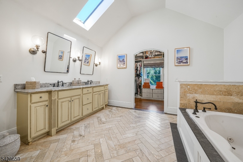 Valhalla Ridge - Residential