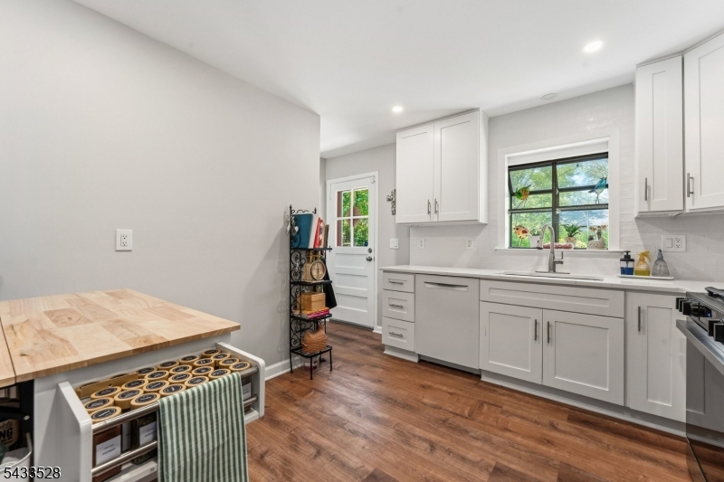 Cedar Knolls - Residential