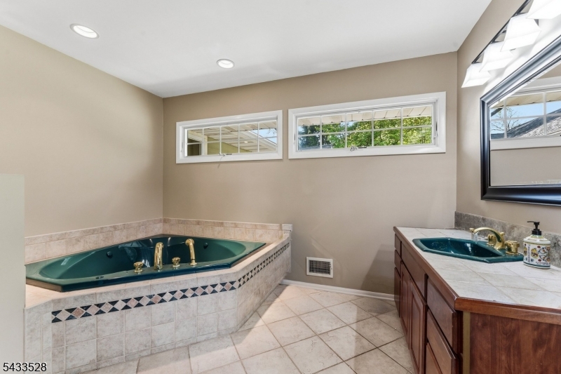 Cedar Knolls - Residential