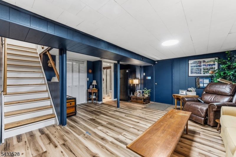 Cedar Knolls - Residential