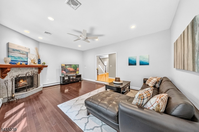 Lakeside - Residential