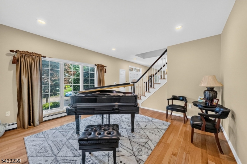 Lakeside - Residential