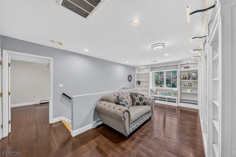 Lakeside - Residential