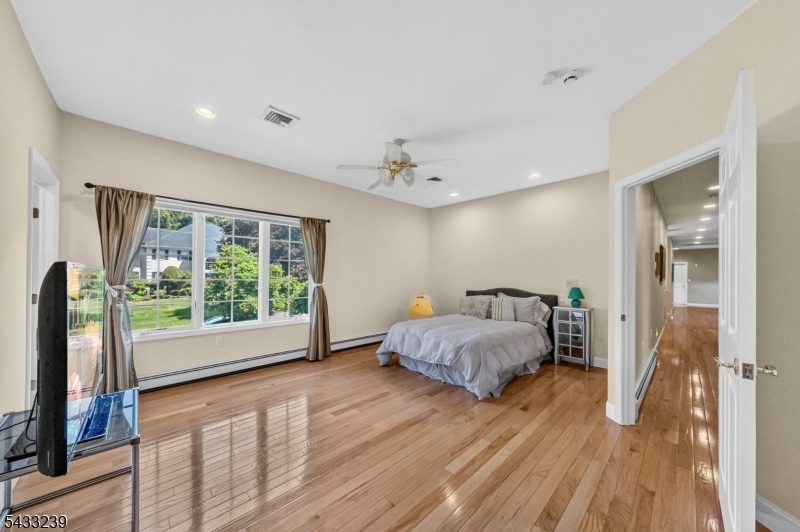 Lakeside - Residential