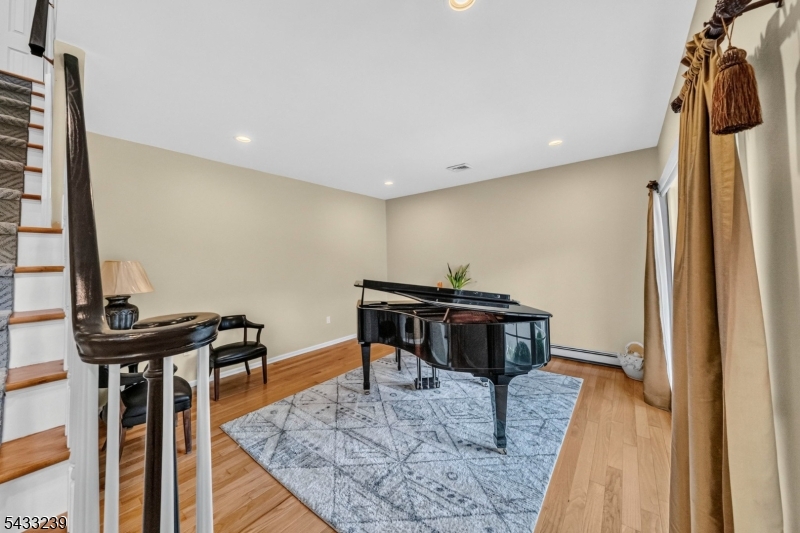 Lakeside - Residential