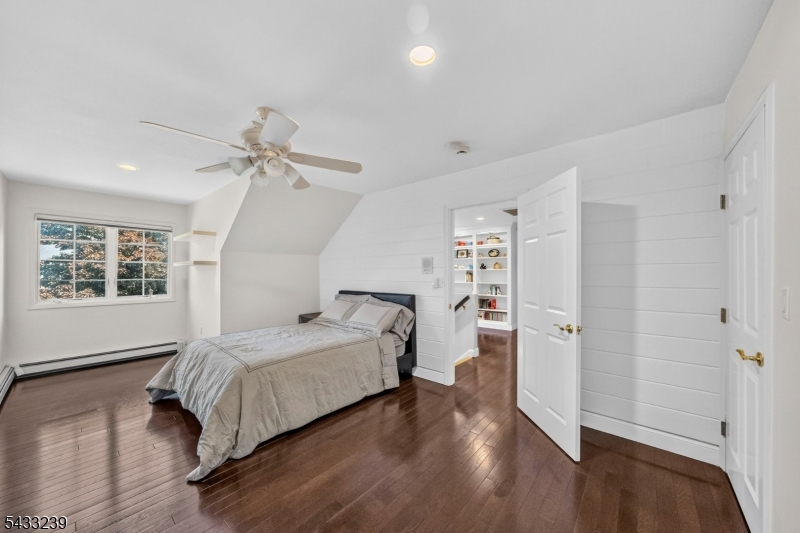 Lakeside - Residential