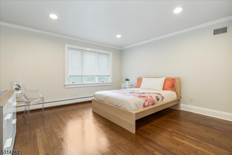 New Vernon - Residential