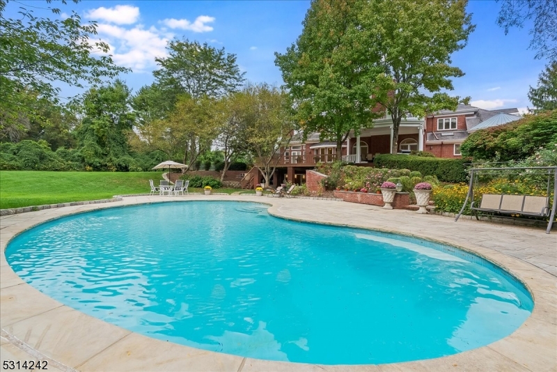 New Vernon - Residential