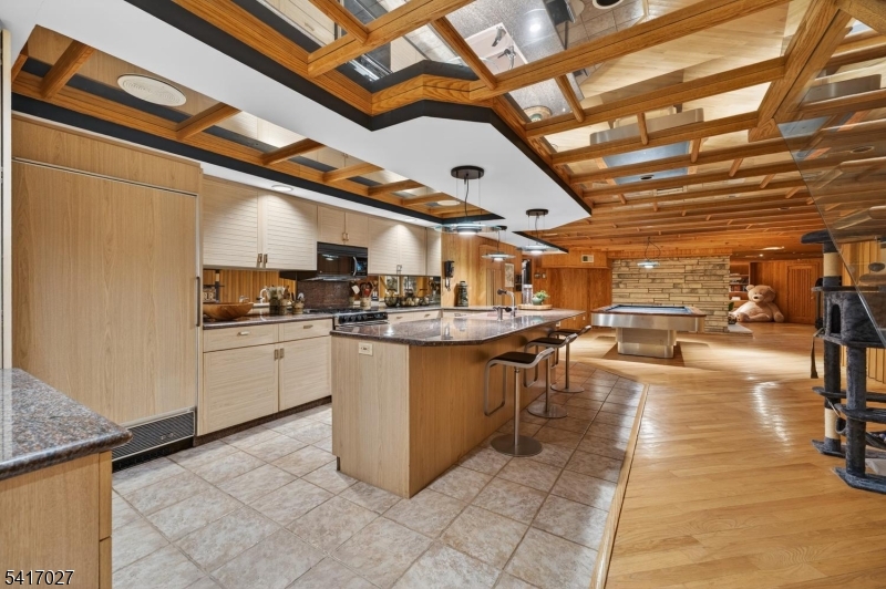 SUNNYSIDE - Residential
