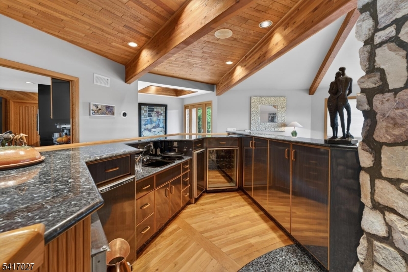 SUNNYSIDE - Residential