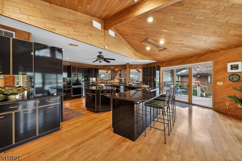 SUNNYSIDE - Residential