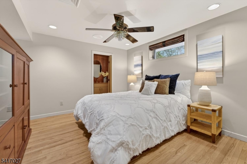 SUNNYSIDE - Residential