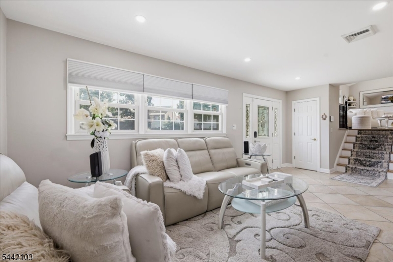Colonial Gardens - Residential