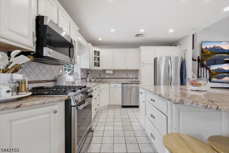 Colonial Gardens - Residential