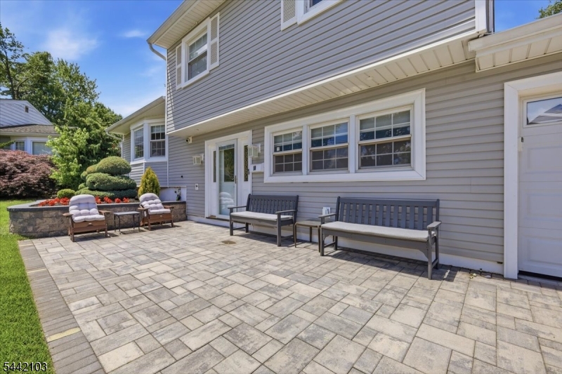 Colonial Gardens - Residential