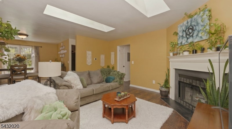 Hunters Crossing - Residential