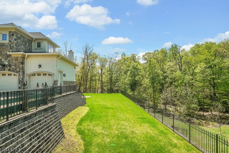 Bel Air Woods - Residential
