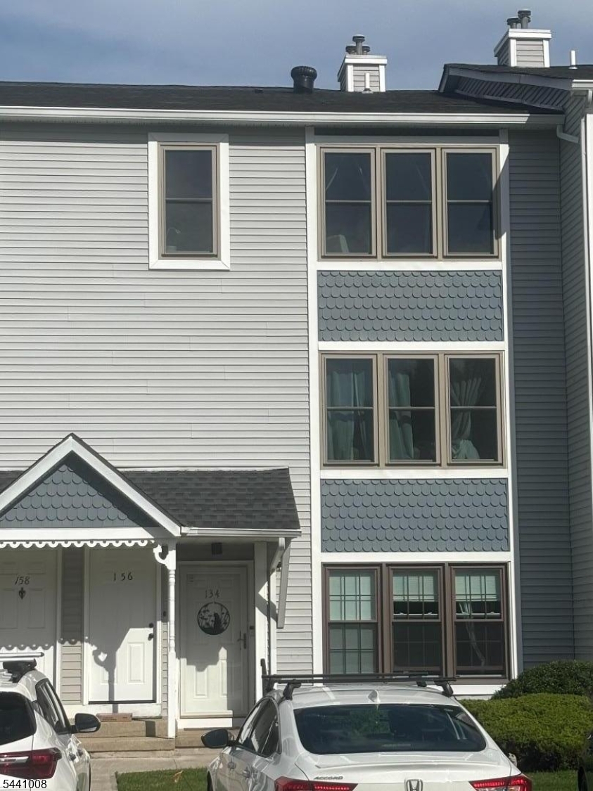 Heritage Lakes - Residential Lease