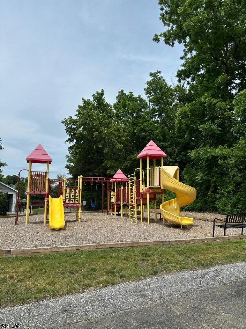 Heritage Lakes - Residential Lease