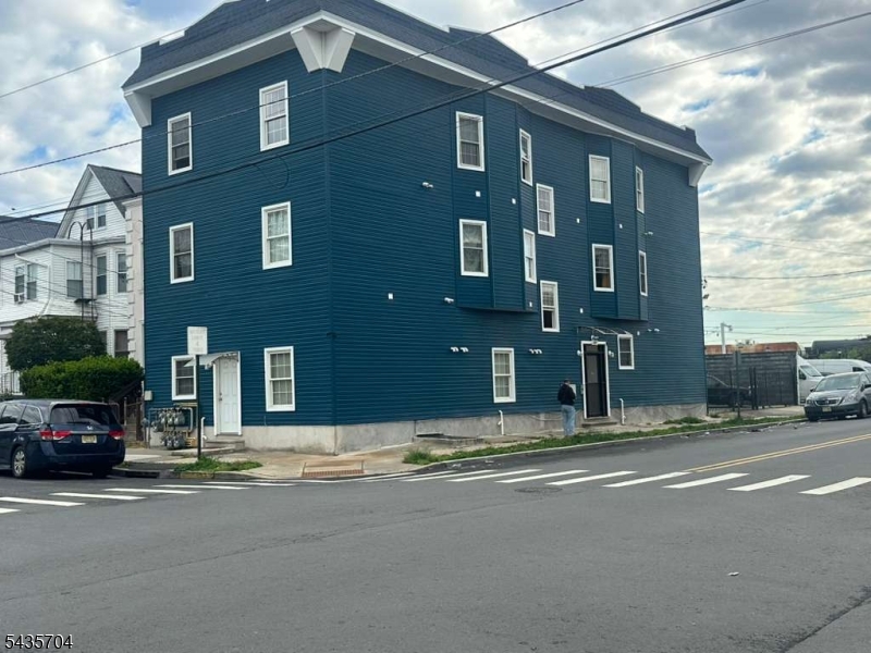 Step into this spacious, newly renovated 2-bedroom apartment situated on the 3rd floor. spacious closets, eat in kitchen, full bath, hardwood floors, available now.