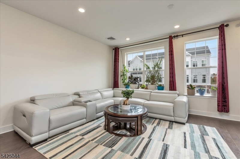 Fox Hollow - Residential Lease