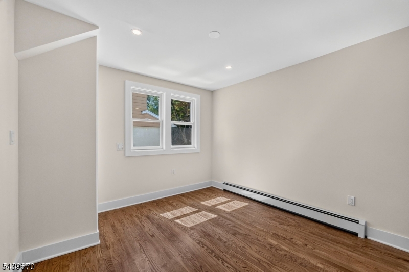 Oak St - Residential