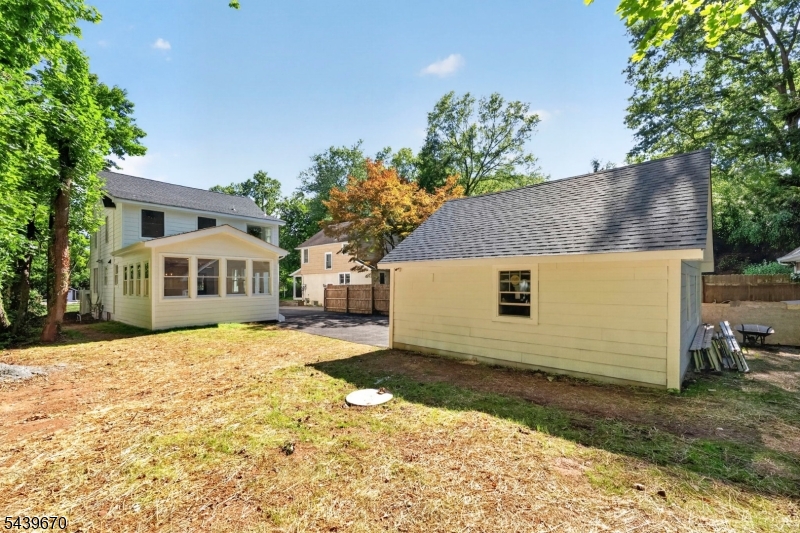 Oak St - Residential